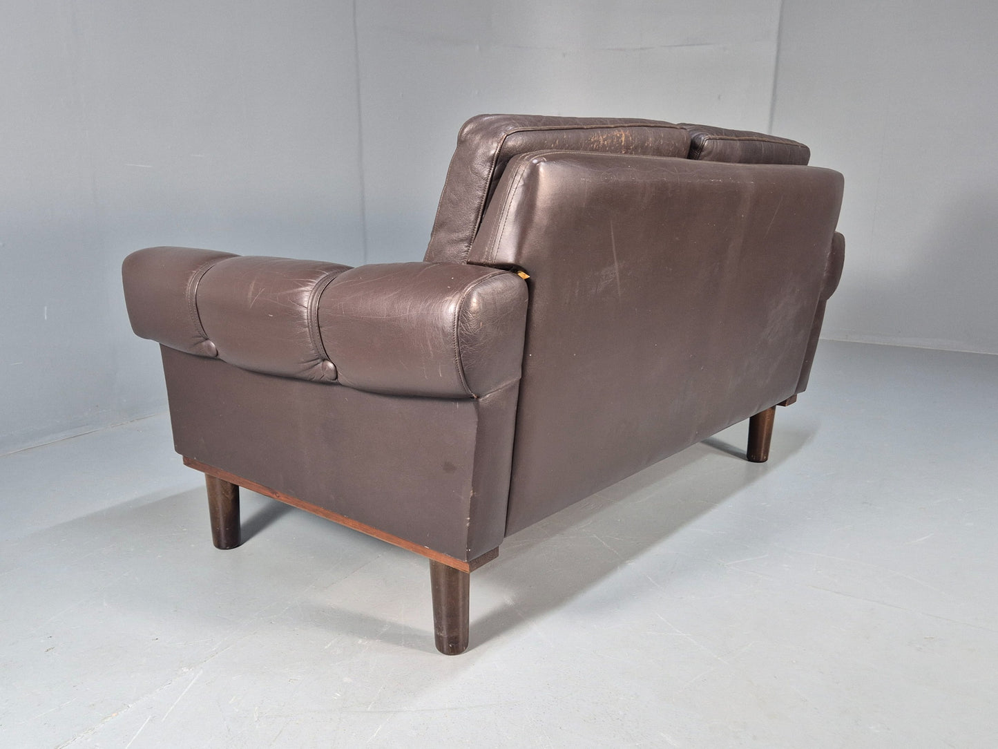 Vintage Danish 2 Seater Brown Leather 1970s Retro Danish MCM Buttoned EB09944