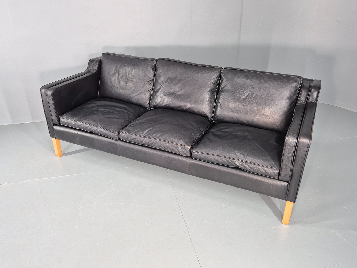 Vintage 3 Seater Sofa Danish Black Leather 1980s Retro MCM Quality EB12434