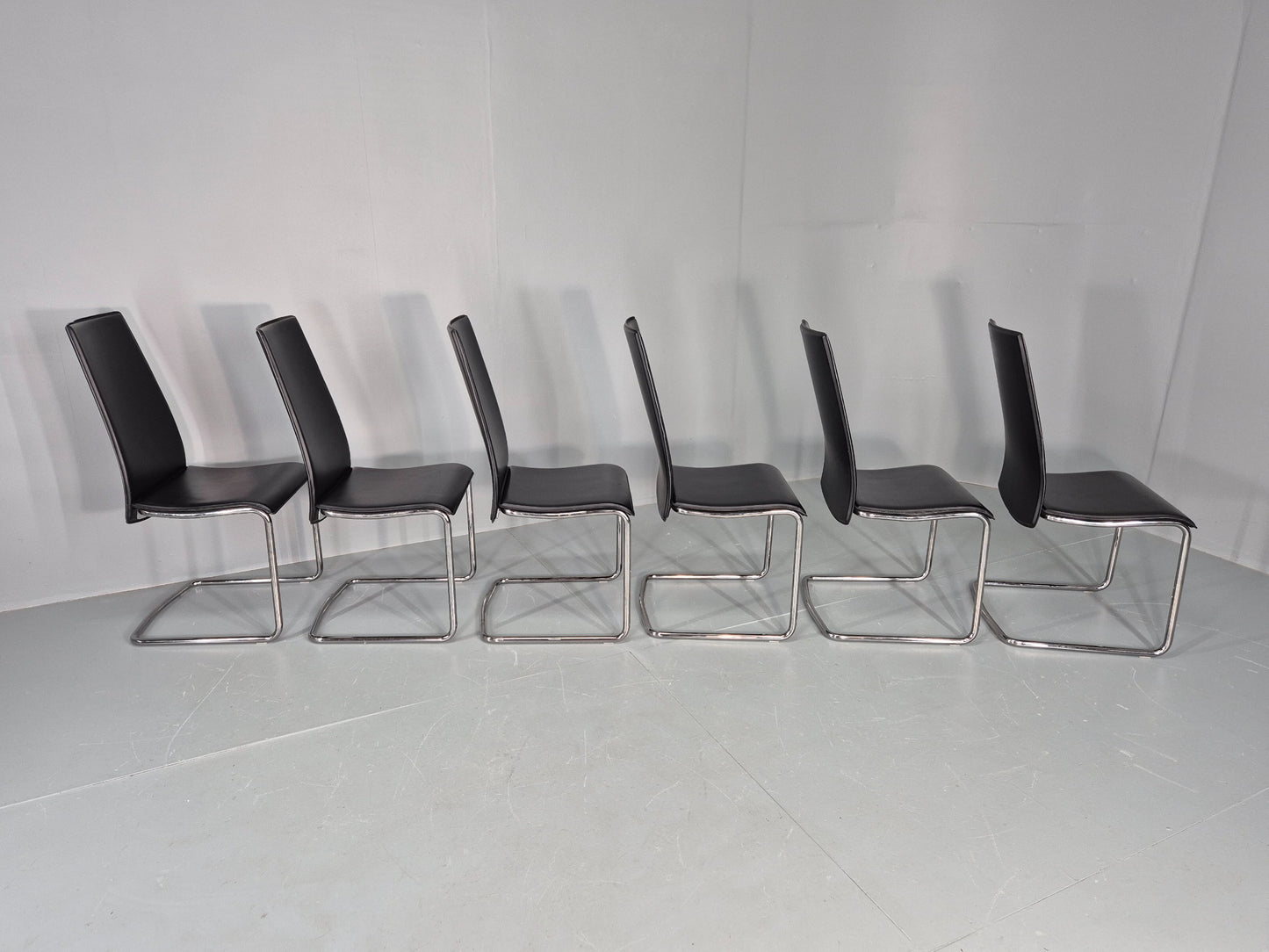 6 Vintage Calligaris Swing Chairs Black Leather and Chrome Modern Design EB12538