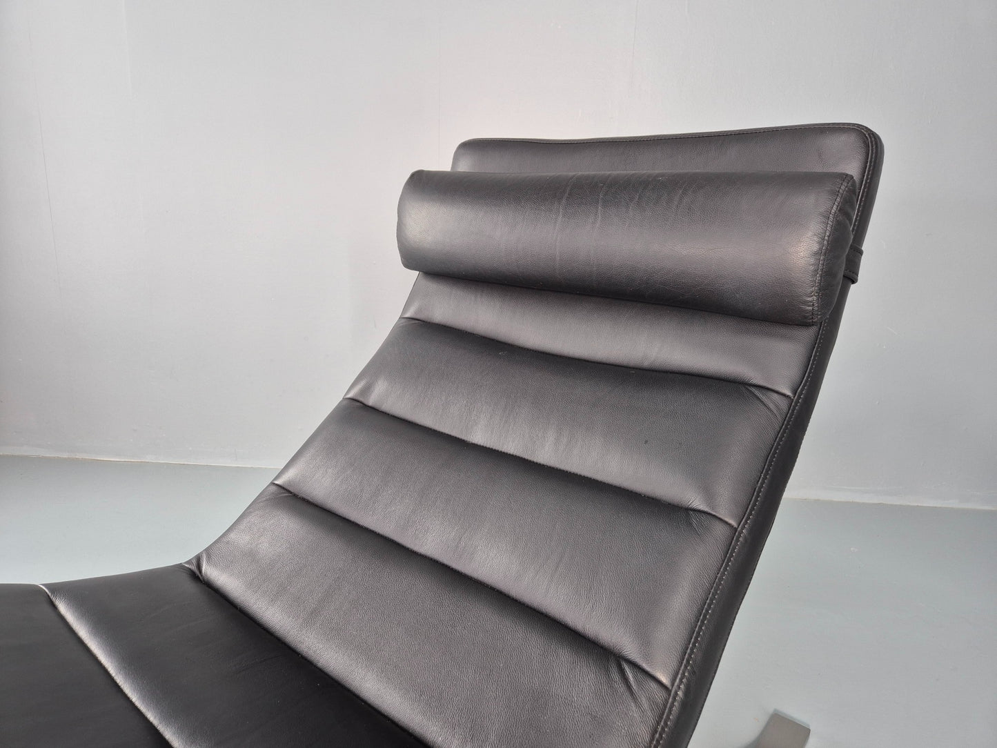 Vintage Bo Concept Chaise Longue Black Leather Brushed Steel Modern  EB12469
