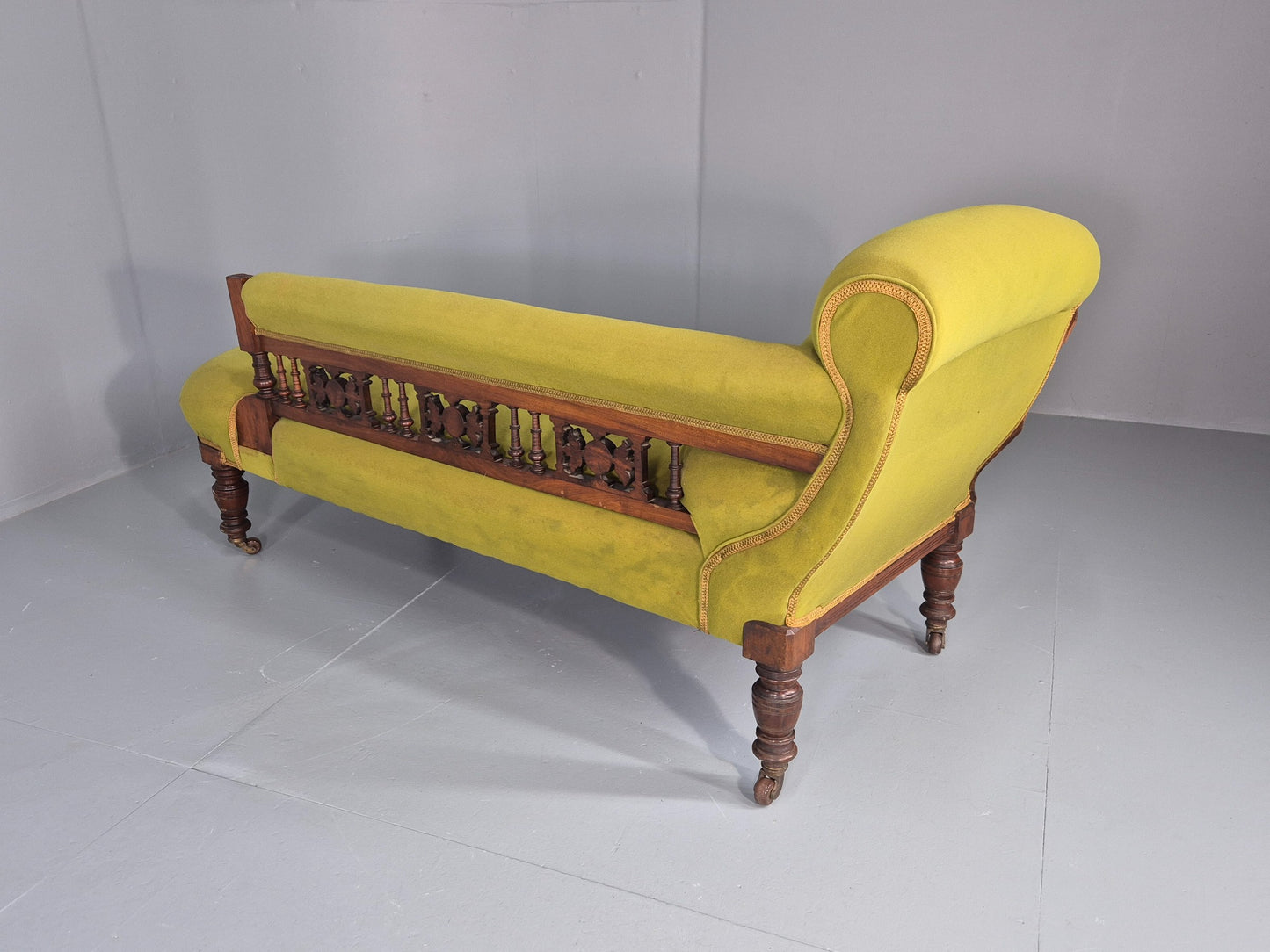 Edwardian Antique Chaise Lounge Green Velvet Velour Oak Frame  EB12458