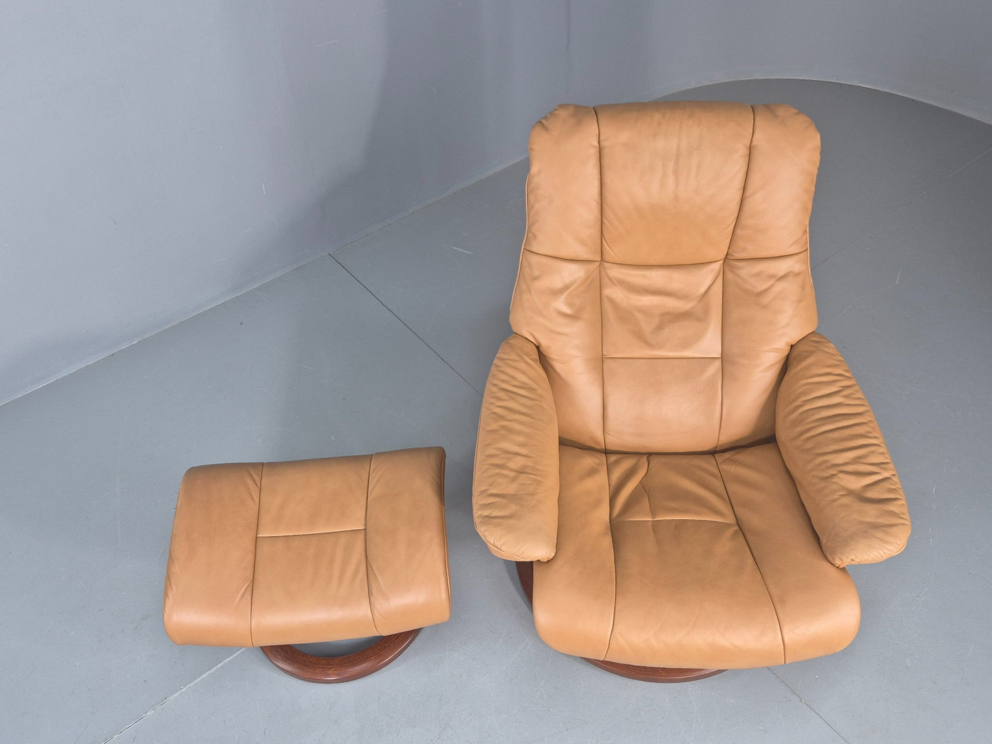 Vintage Ekornes Stressless Chair and Footstool Leather 1990s Retro EB12045
