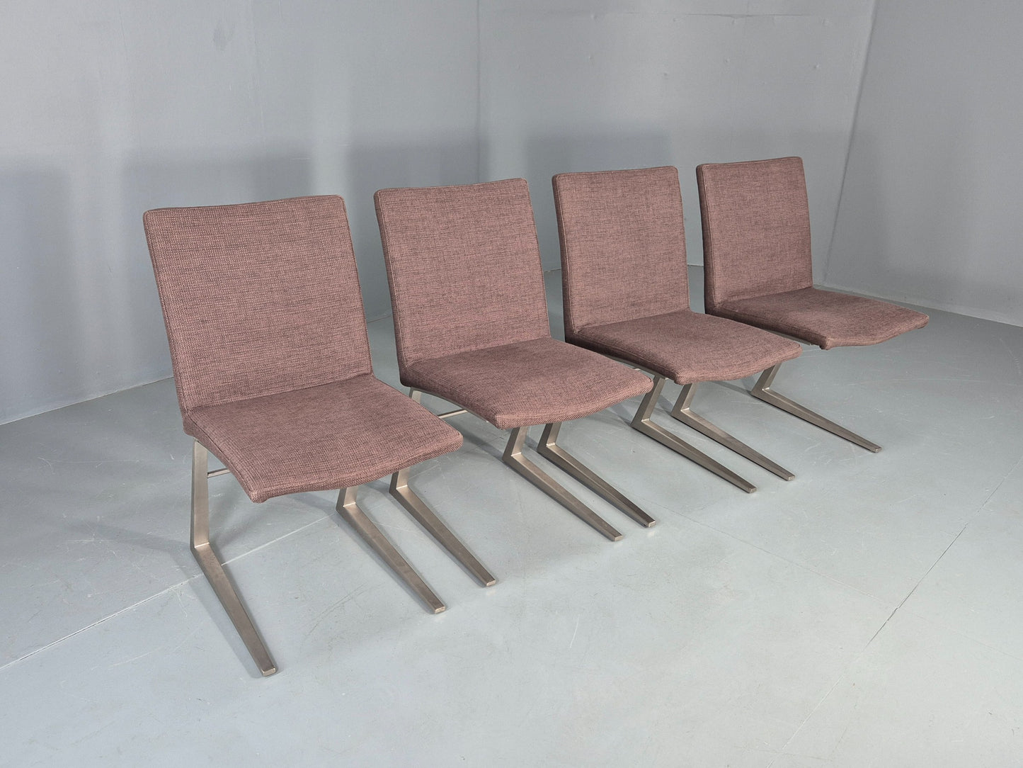 4 Vintage BoConcept Dining Chairs Mariposa Cast Alloy Frame EB12908 MDIN
