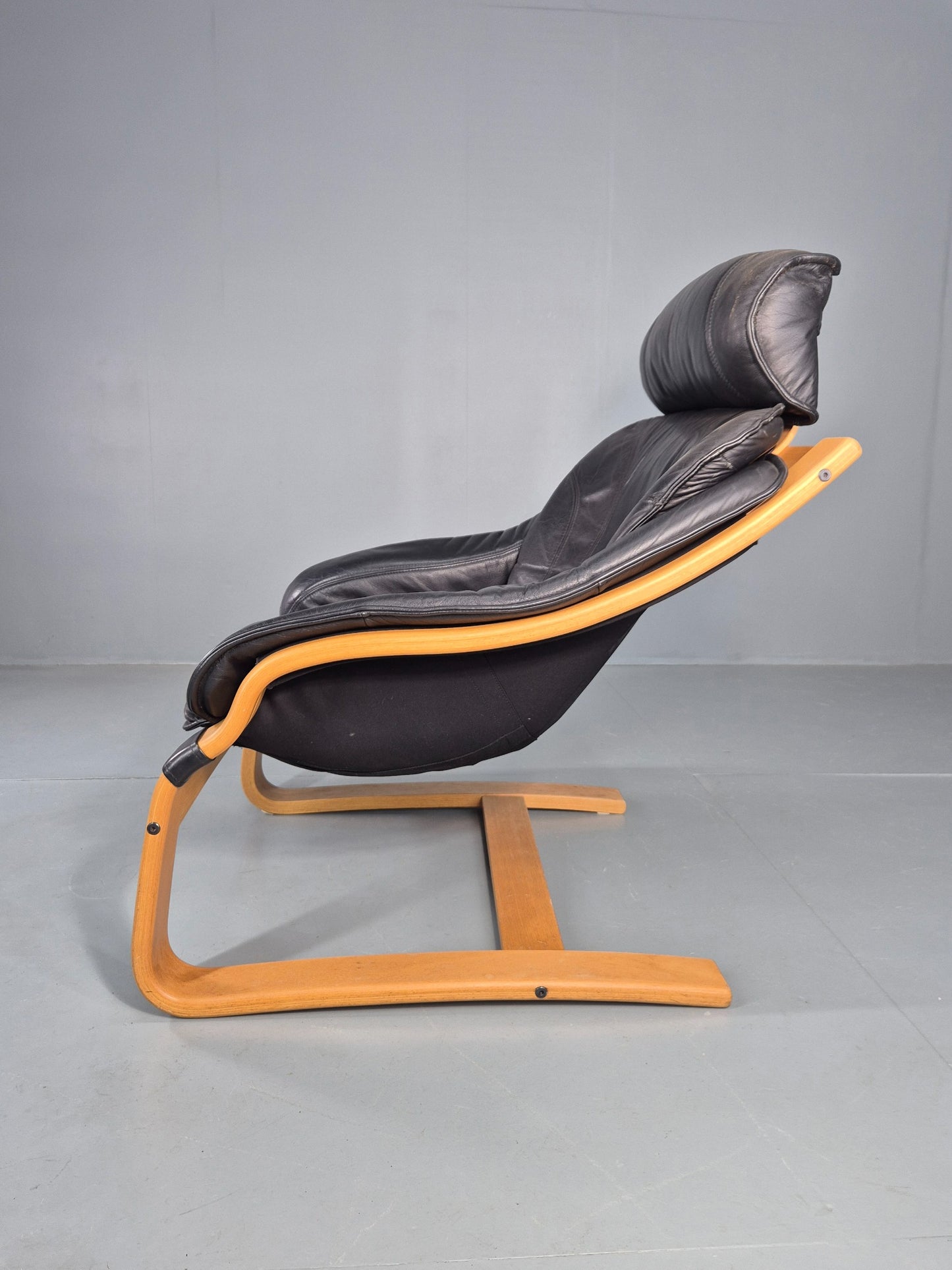Vintage 1970s Leather Lounge Chair Bentwood Frame Danish Retro MCM EB08277