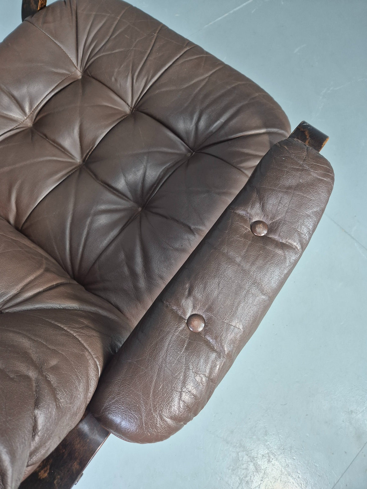 Vintage Danish Leather Swivel Based Lounge Chair 80s Retro Mid Century EB13086