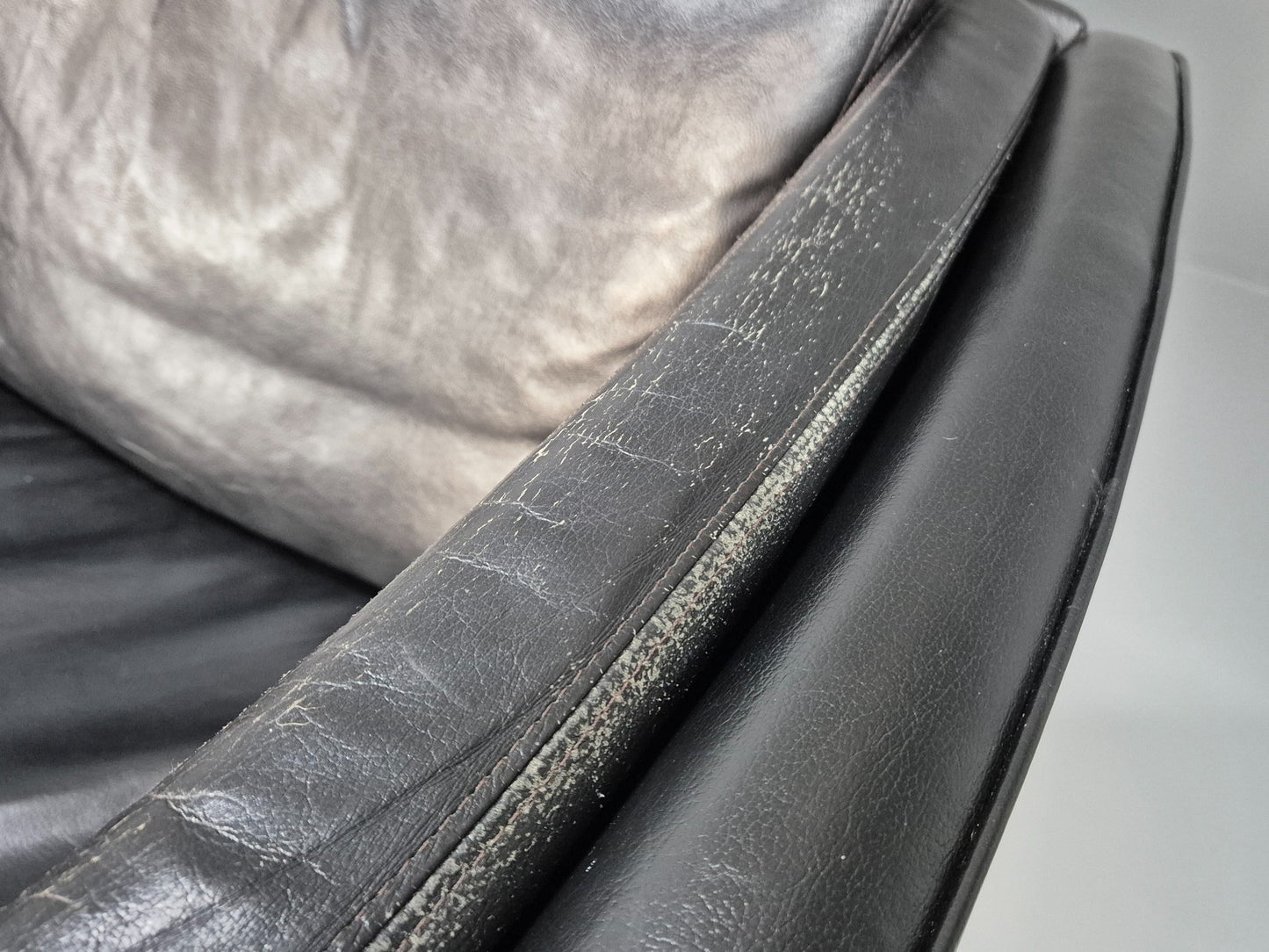 Vintage 3 Seater Sofa Black Leather and Vinyl 1980s Retro EB08616