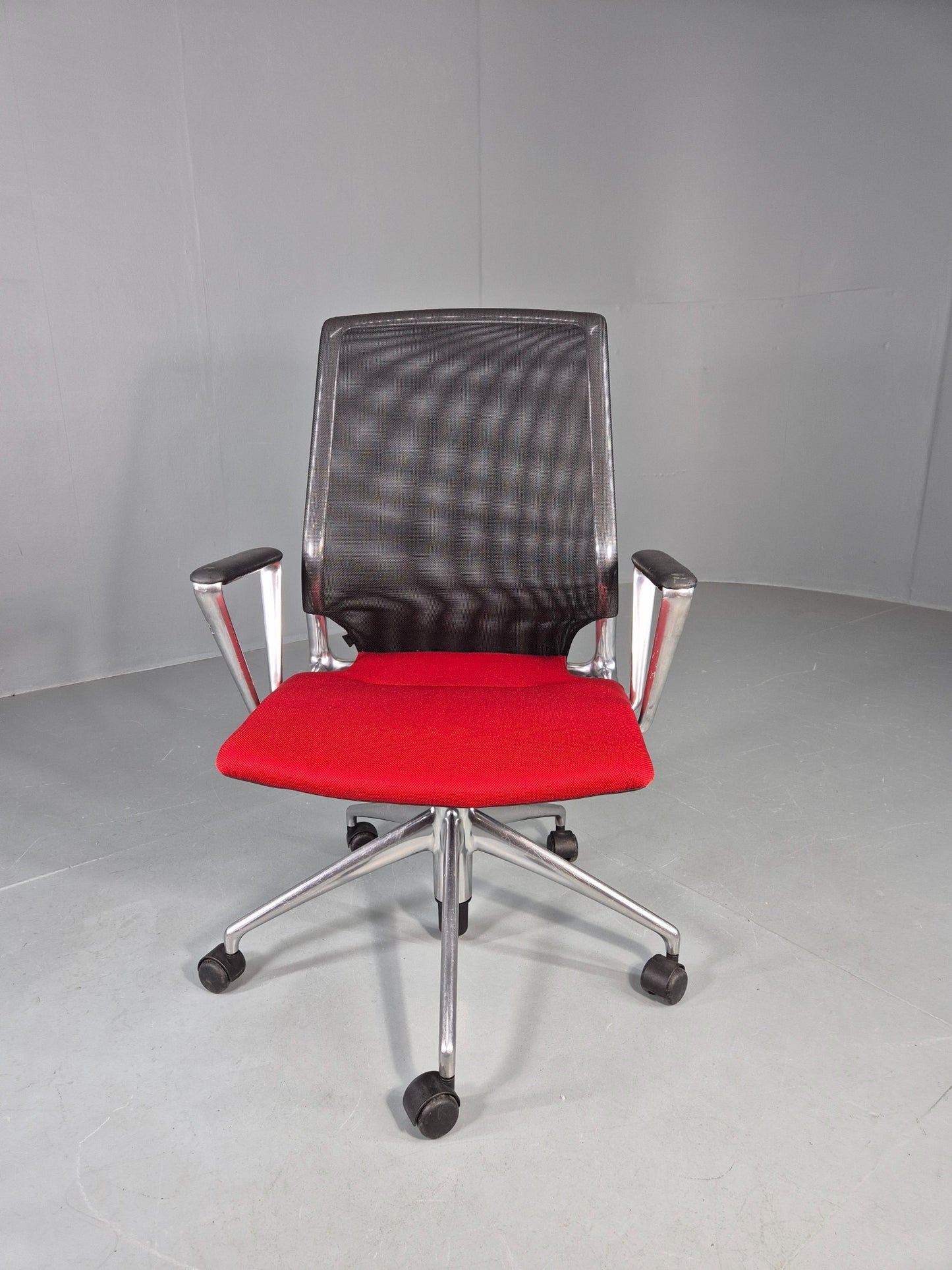 Vintage Vitra Media Office Chair Red and Black EB12245