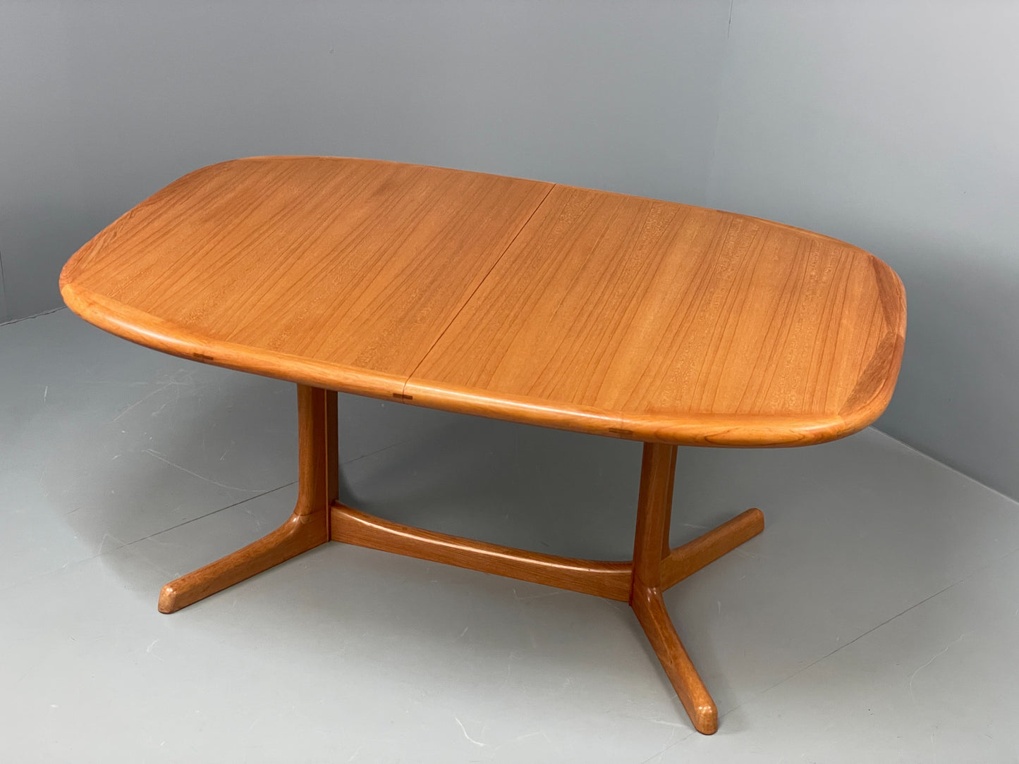 Vintage Teak Dining Table Dyrlund Extending Danish Teak EB12059