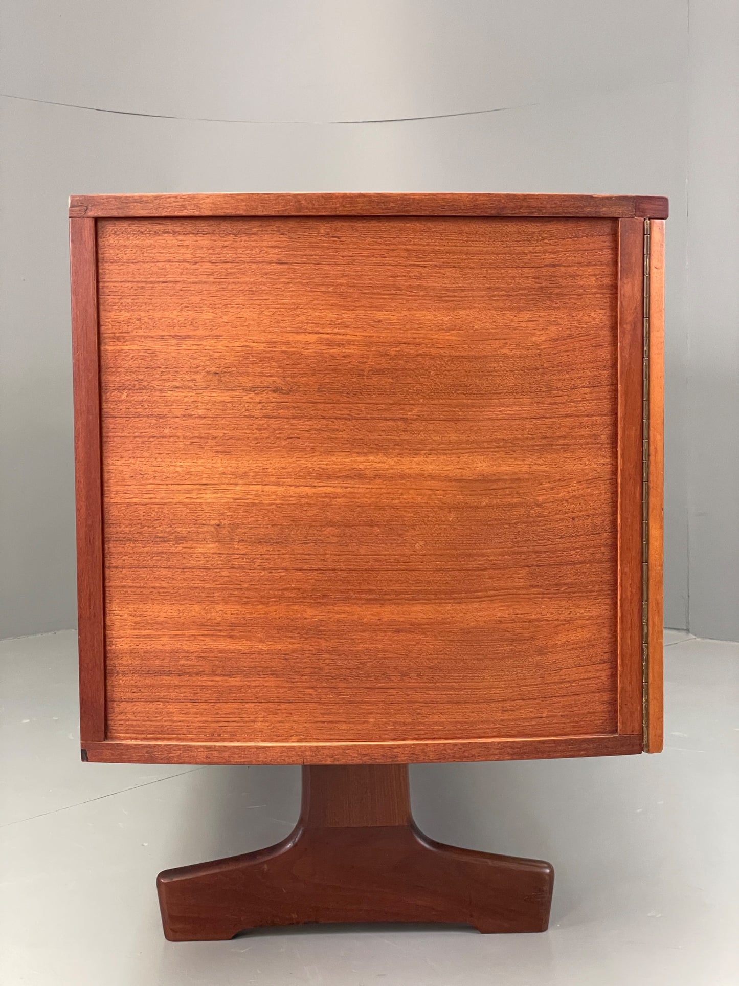Vintage Teak Sideboard Vanson Mid Century 1960s Walnut Retro Shelving EB12881