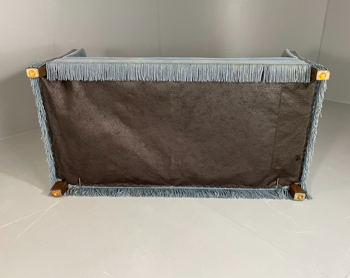 Vintage 2 Seater Knole Sofa Danish Blue Velvet Velour 1950s Tassles Trim EB06007