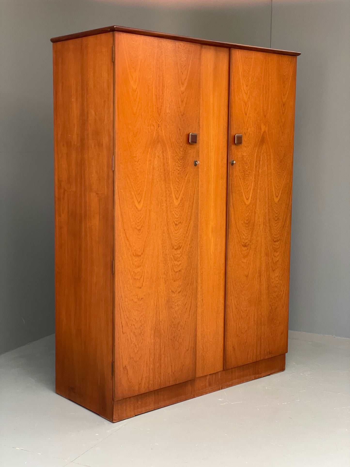 Vintage 1960s Teak Wardrobe Homeworthy Retro Mid Century Clothes Rail EB12299