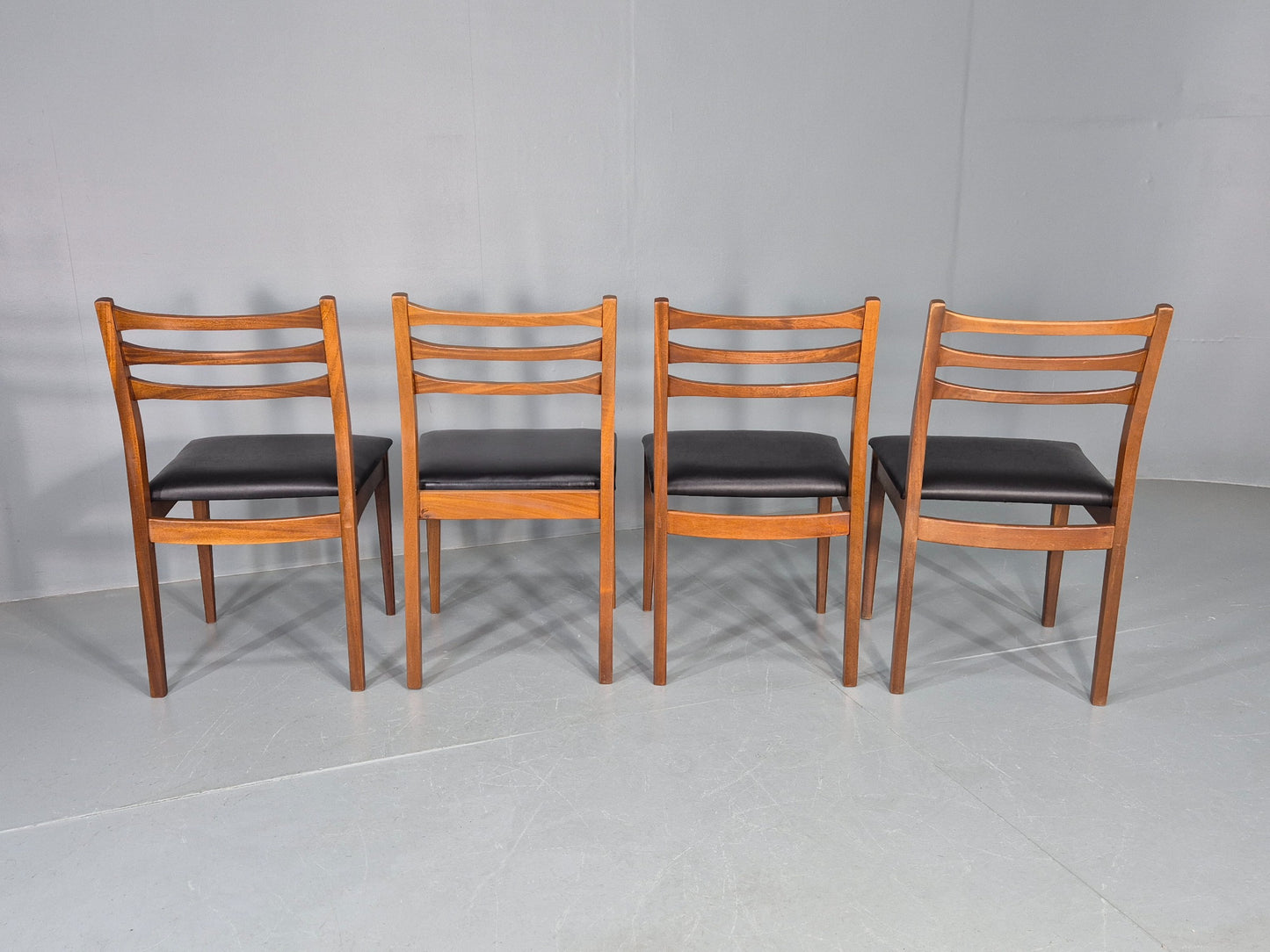 4 Vintage Teak Dining Chairs 1960s Mid CEntury Retro Black Vinyl EB12189