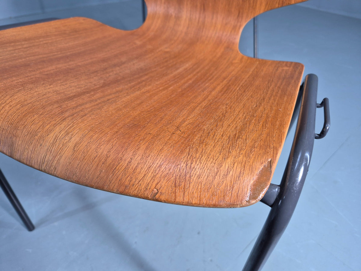 4 Vintage Stacking Chairs Industrial Danish Design Bent Ply Retro MCM EB12660