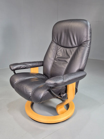 Vintage Stressless Ekornes Swivel and Recline Chair Black Leather Blonde EB07415