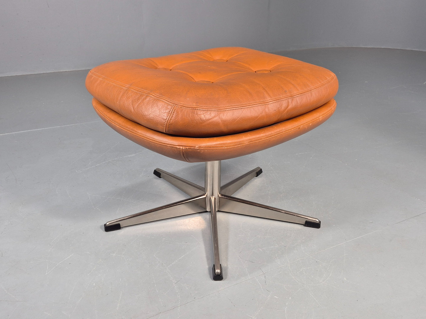 Vintage Danish Mid Century Footstool Tan Leather Swivel Base Retro 1960s EB12151