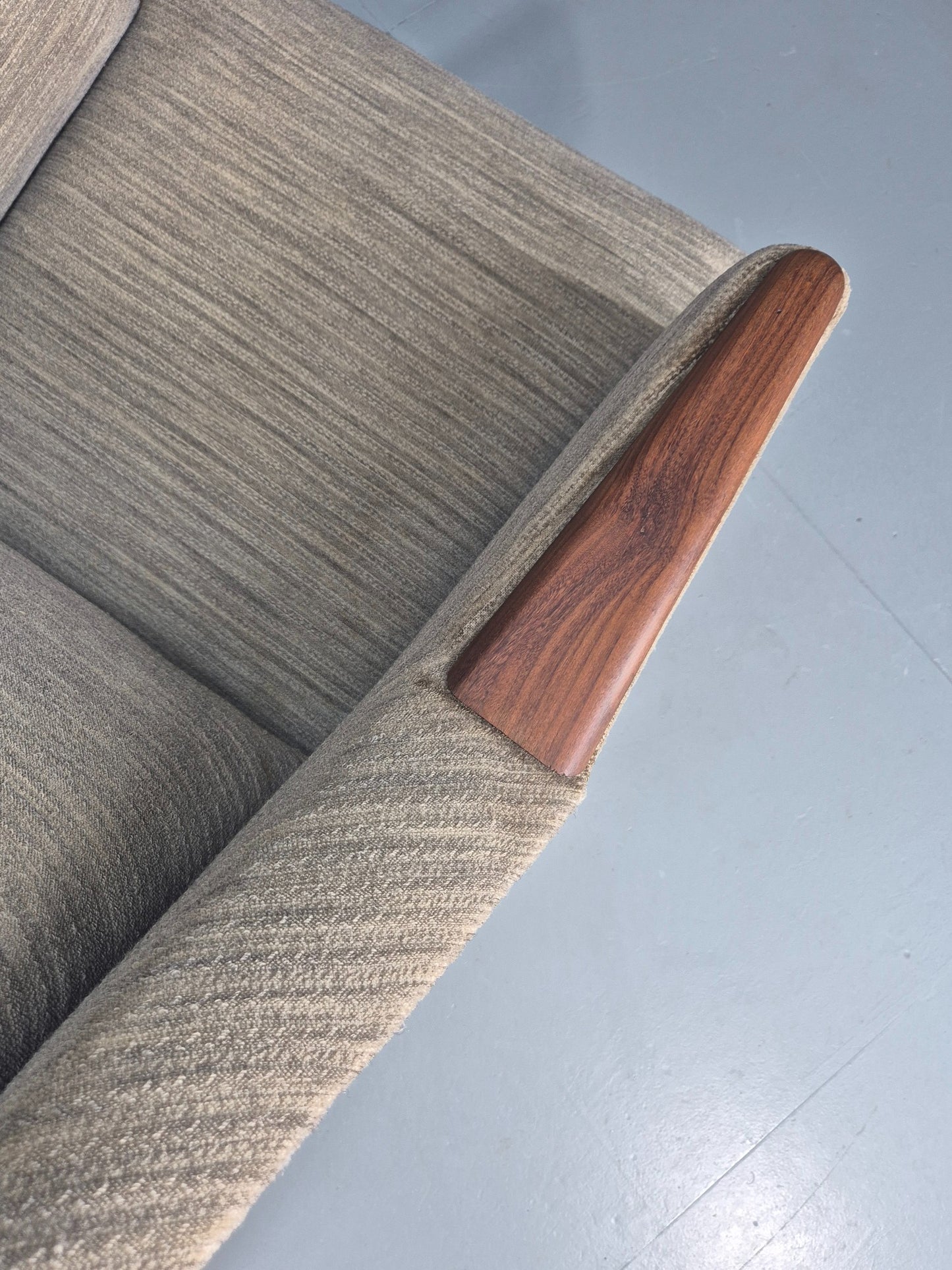 Vintage Mid Century Lounge Chair Danish Design Teak legs and Arms 1950s Retro  EB12320