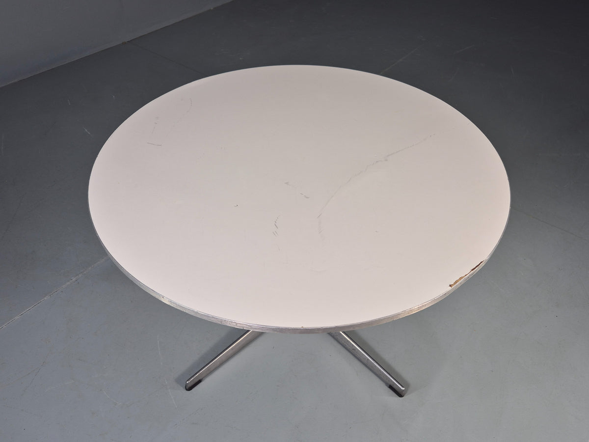 Vintage Fritz Hansen Circular Occasional Table Arne Jacobsen Design EB13002