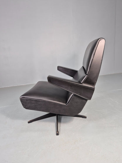 Vintage Black vinyl swivel Chair after the Press Room Chair Rietveld MCM EB06200