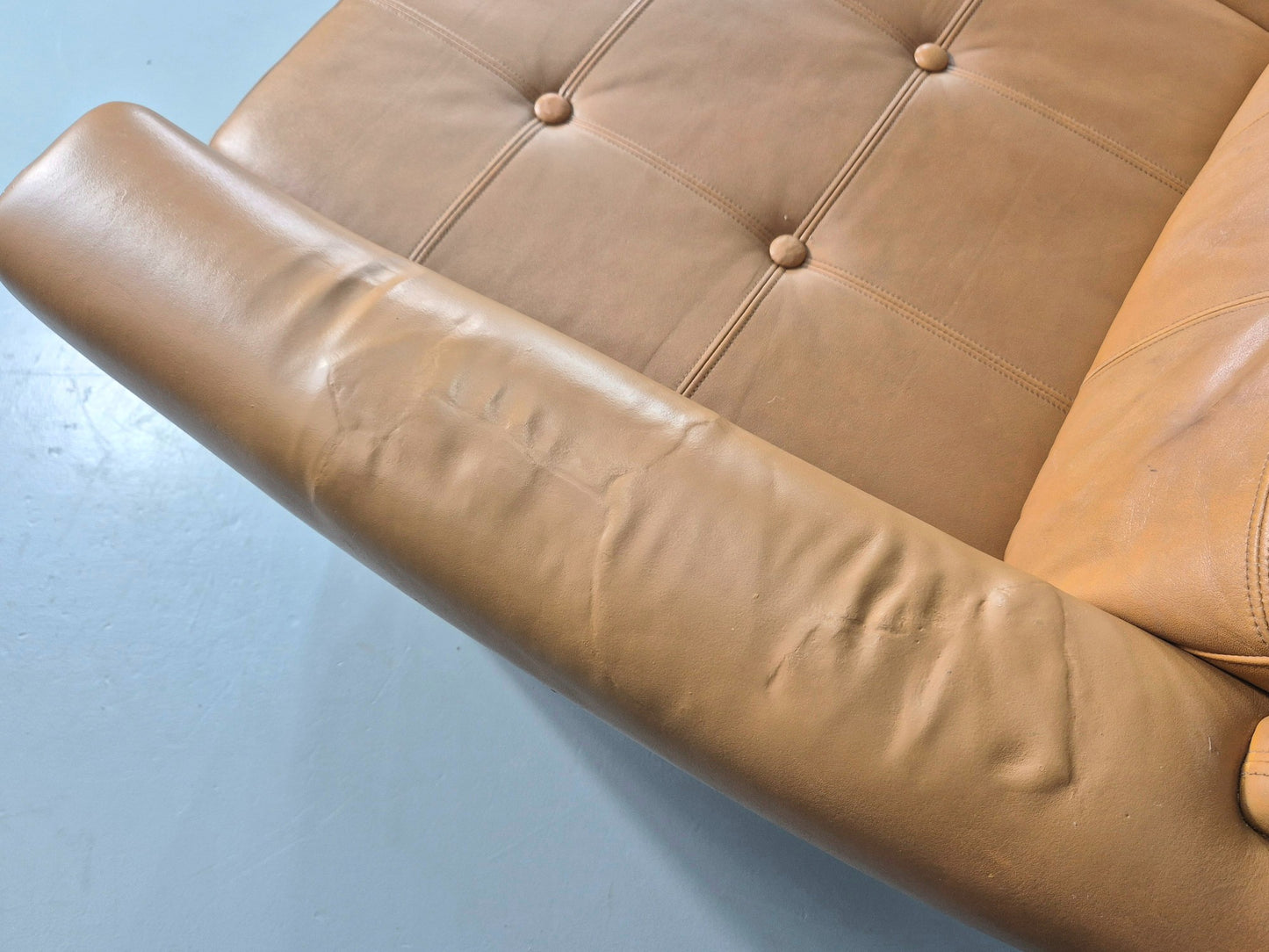 Vintage 3 Seater Mid Century Sofa Tan Leather 1970s Retro Chrome Feet  EB11773