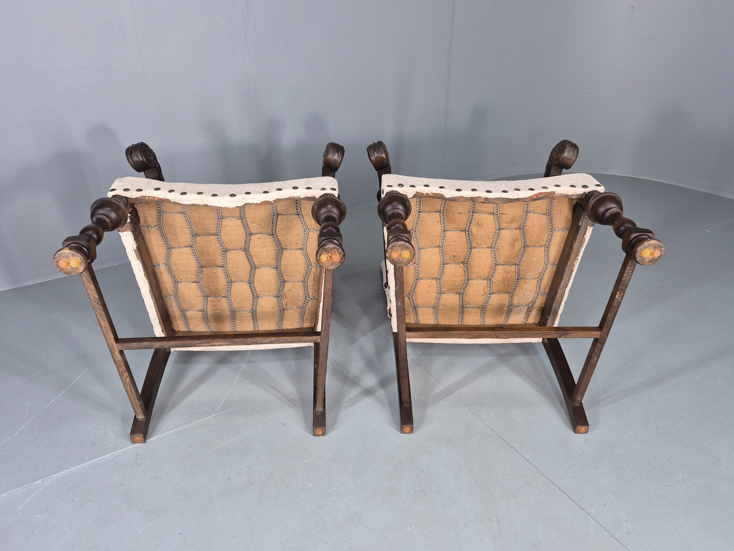 2 Vintage Carolean Style Oak Armchairs 1950s Danish Repro Quality Eb12641