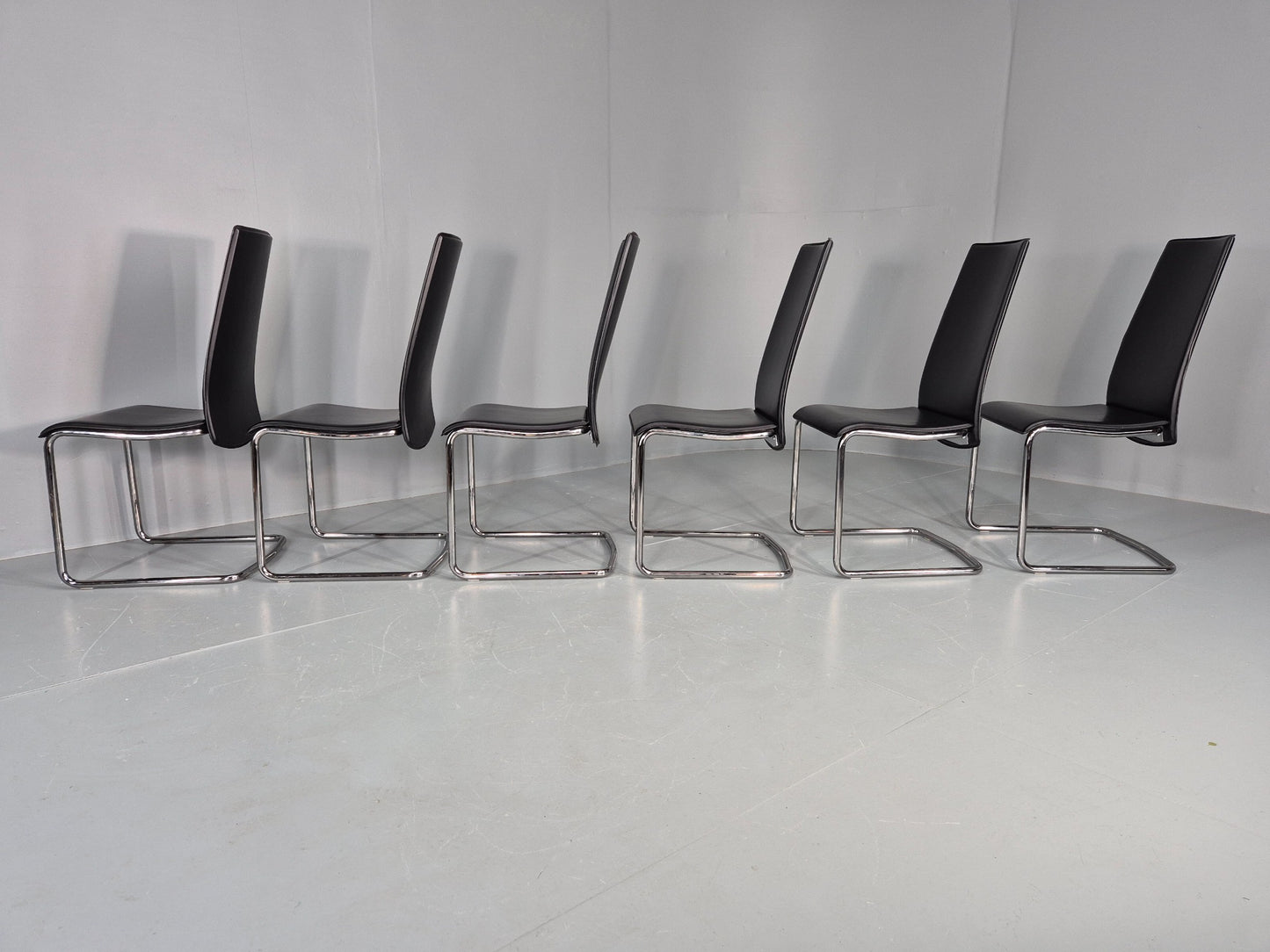 6 Vintage Calligaris Swing Chairs Black Leather and Chrome Modern Design EB12538