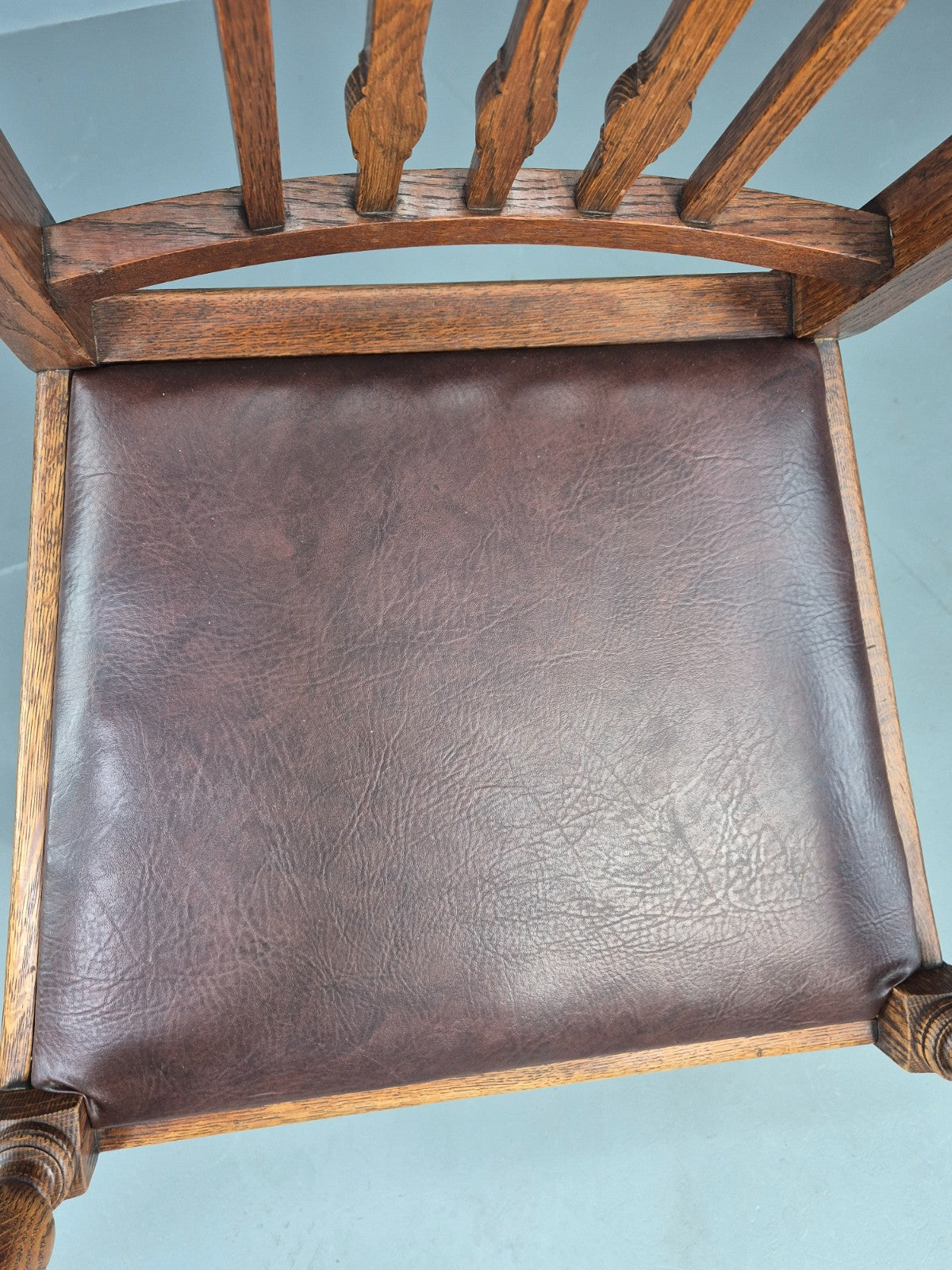 Antique Oak Elbow Chair Arts and Crafts Edwardian Vinyl Seat  EB12525