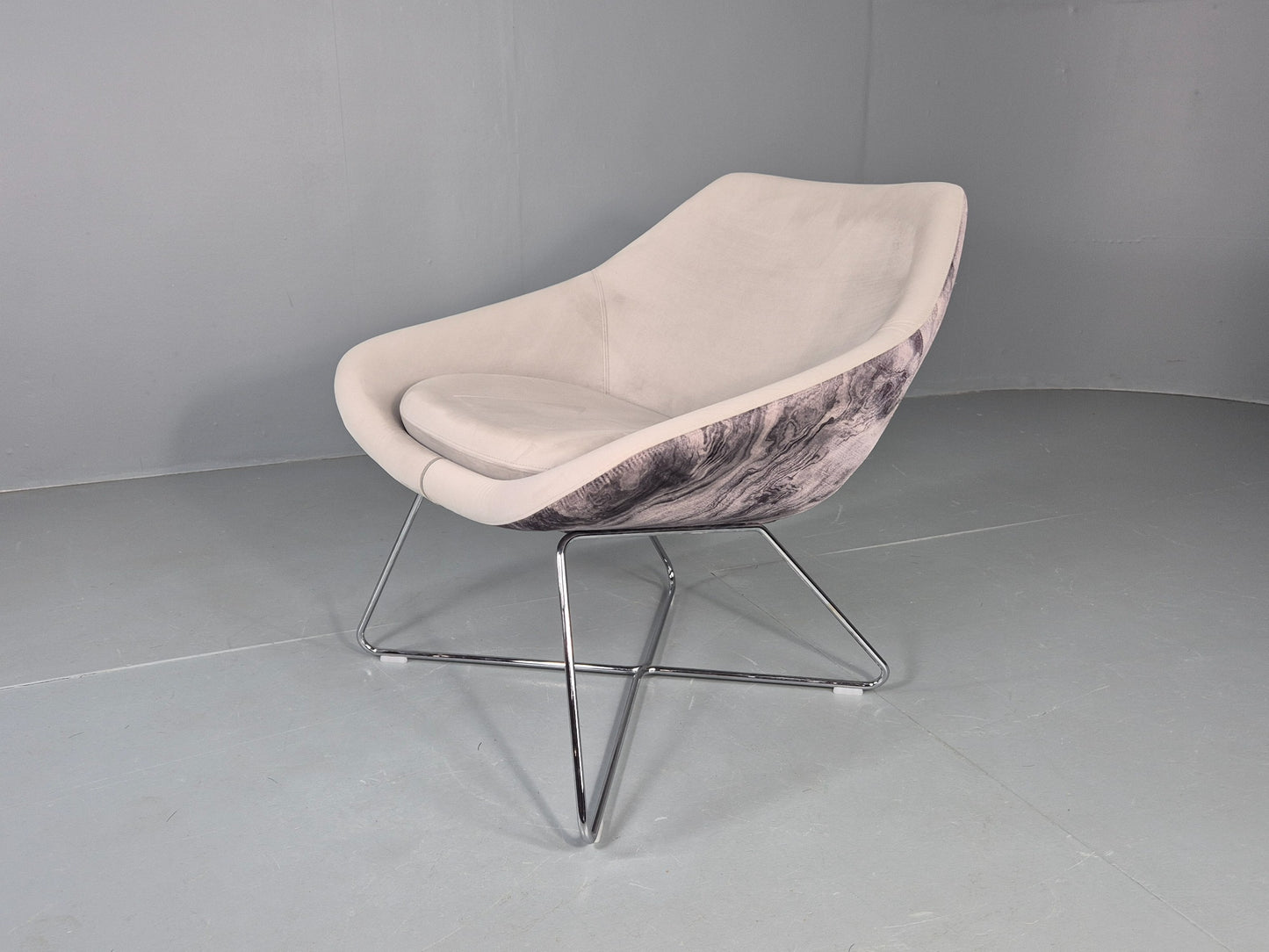 Vintage Retro Lounge Chair Allermuir A642 Two Tone Fabric Modern Design EB12805