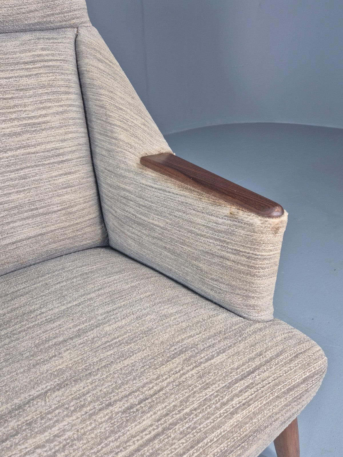 Vintage Mid Century Lounge Chair Danish Design Teak legs and Arms 1950s Retro  EB12320