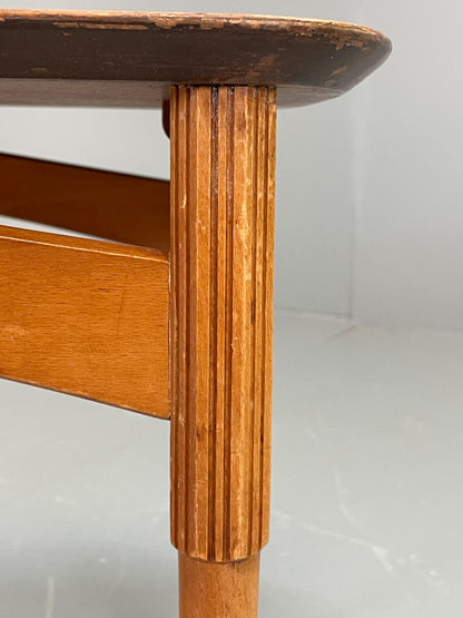 Vintage 1940s Coffee Table Swedish Flamed Mahogany Carved Legs EB11965