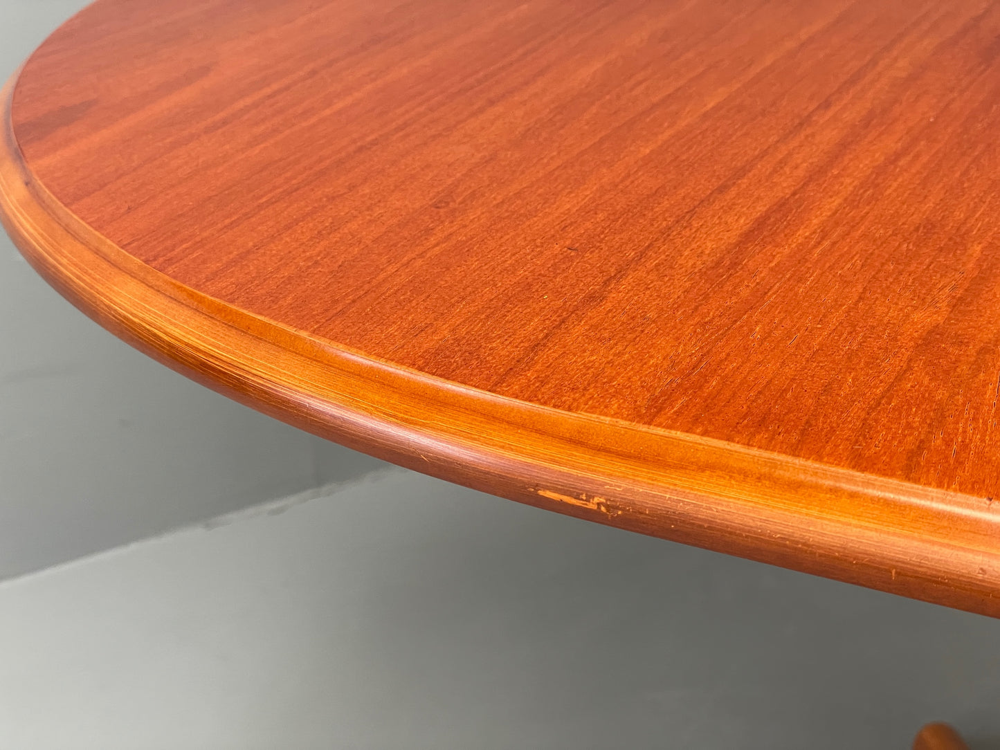 Vintage Teak Dining Table Extending 6 seater Oval 1980s EB12292