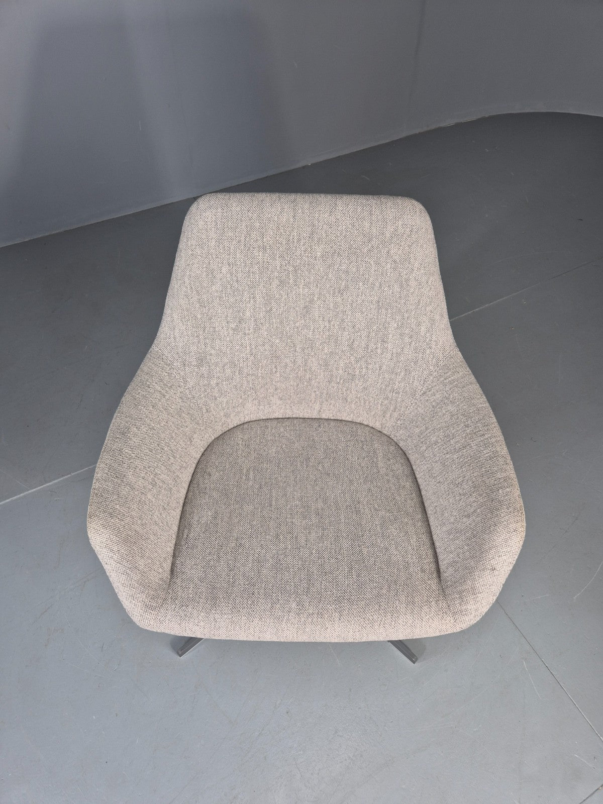 Vintage Swivel Tub Chair Hitch Mylius Modern Design Retro Cream  EB12843