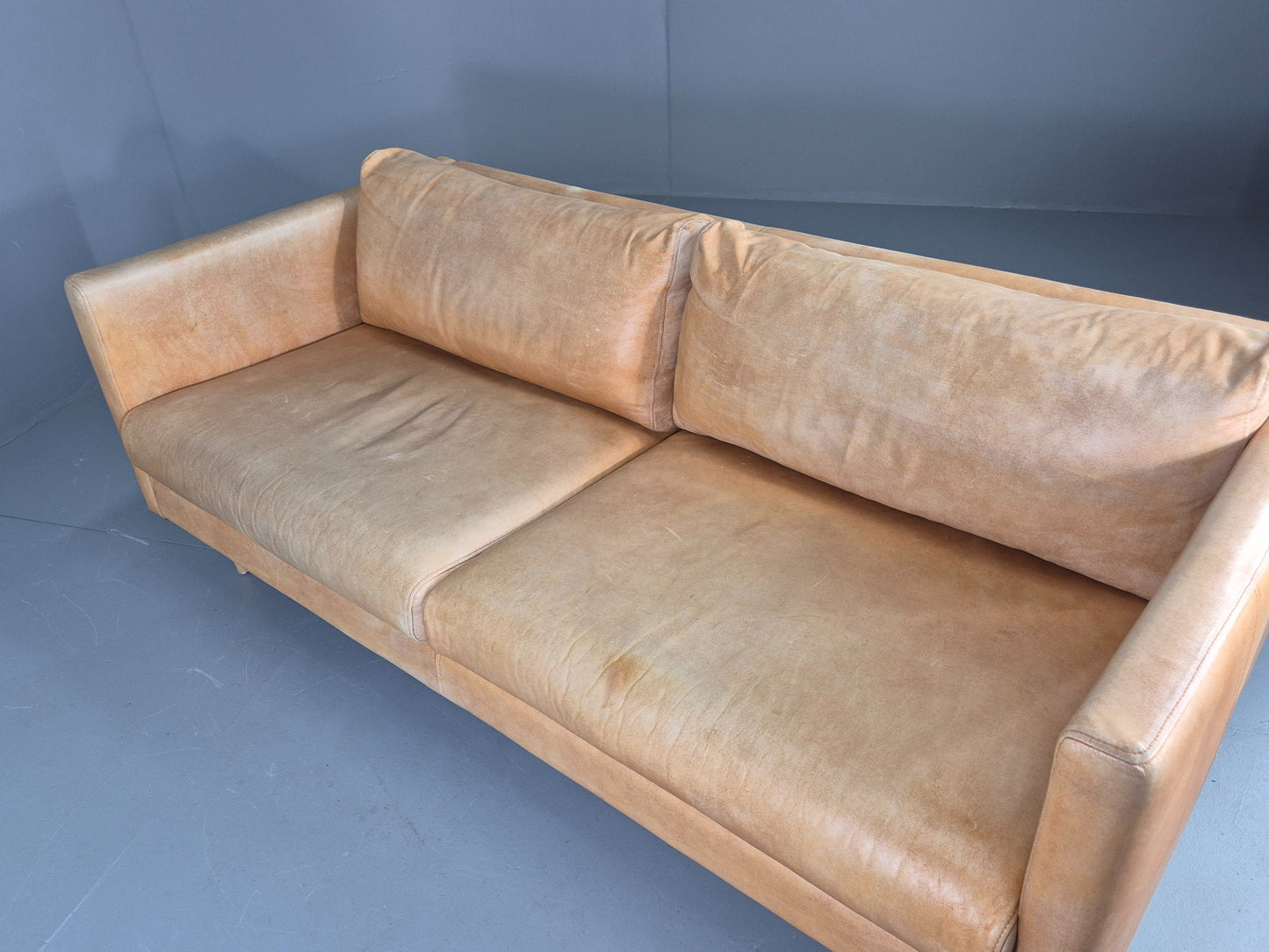 Vintage 2.5 Seater Sofa Danish Style Modern Design Tan Leather EB12482