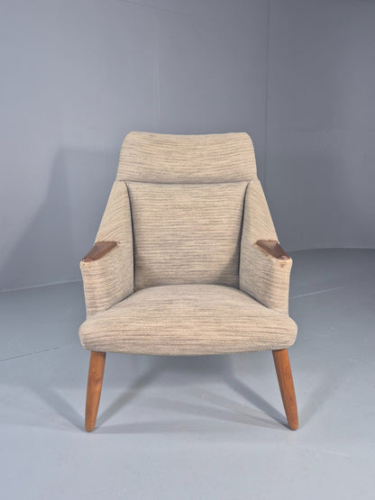 Vintage Mid Century Lounge Chair Danish Design Teak legs and Arms 1950s Retro  EB12320