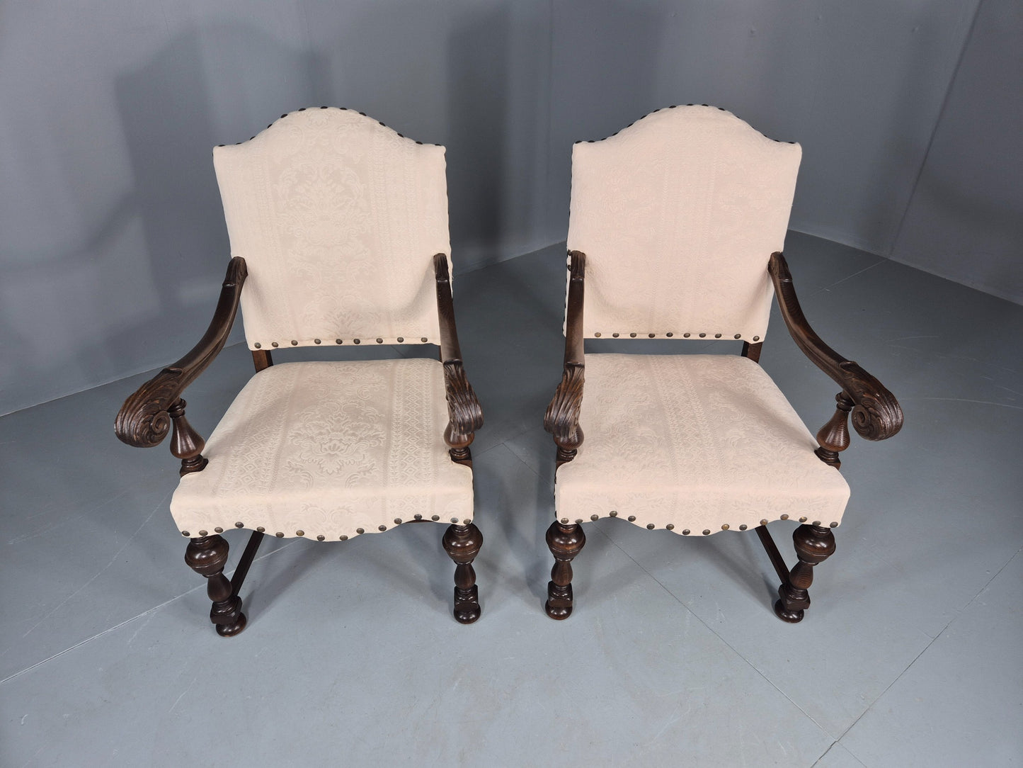2 Vintage Carolean Style Oak Armchairs 1950s Danish Repro Quality Eb12641