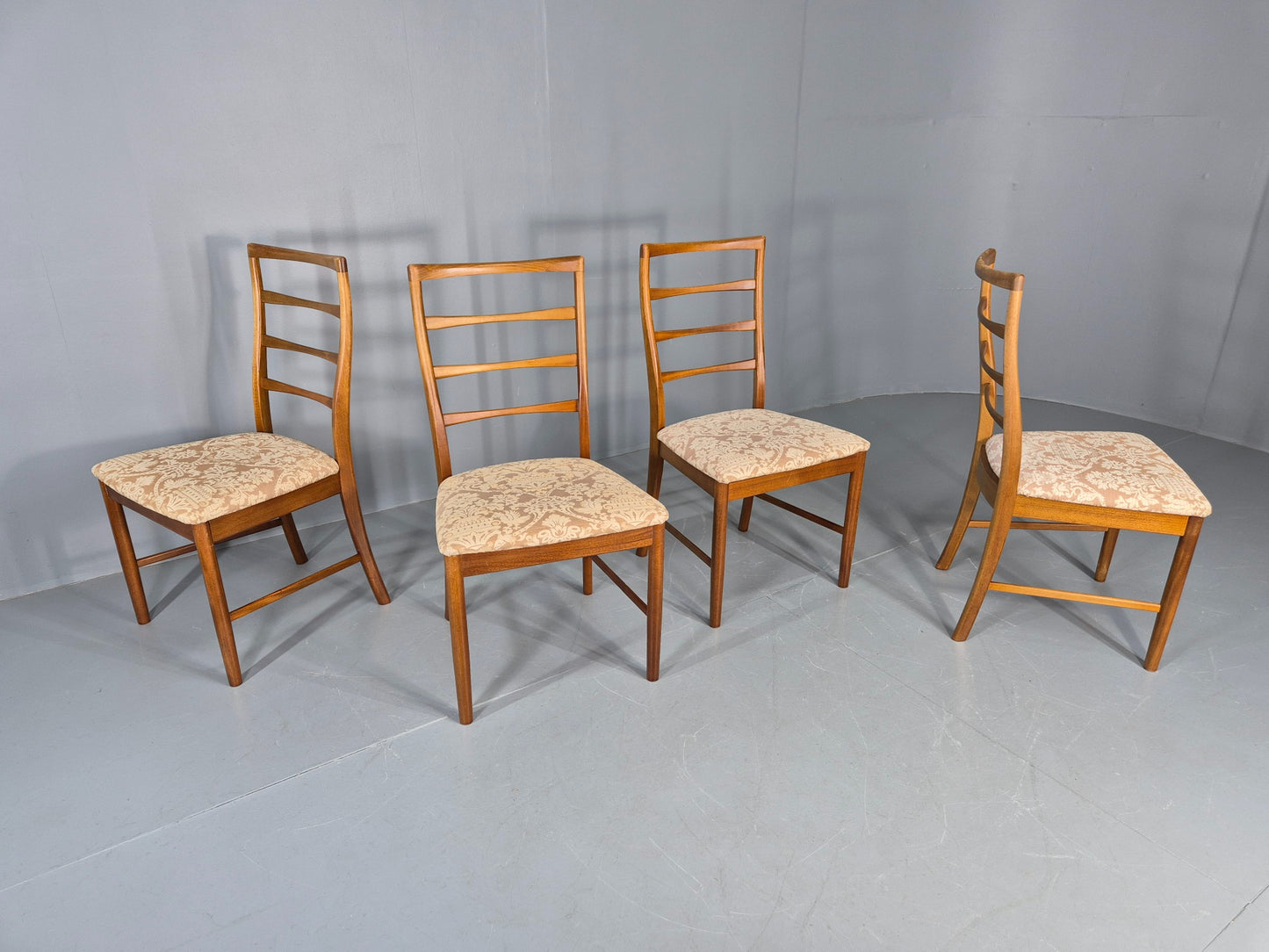4 Vintage McIntosh Dining Chairs High back ladder Style 1960s Retro MCM EB12861
