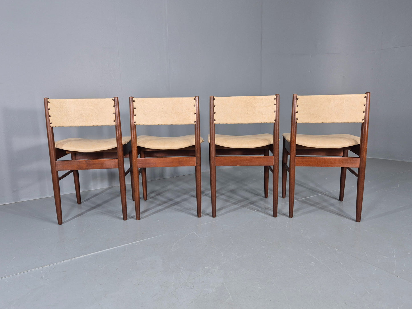 4 Vintage Scandart Dining Chairs Cream Vinyl Teak Frame 1960s MCM Retro EB12188