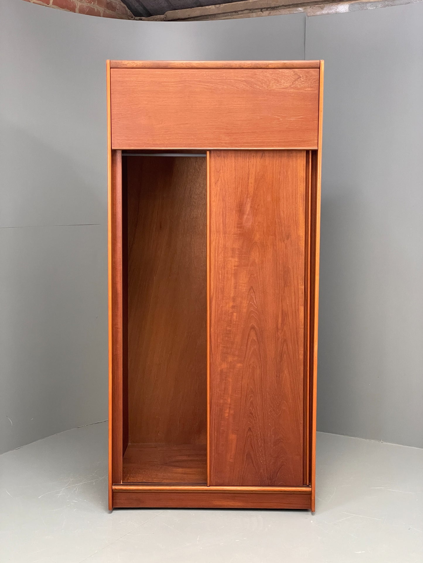 Vintage Austinsuite Teak Wardrobe Retro 1970s Shelves Clothes Cupboard EB12078