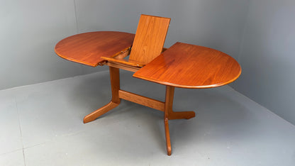 Vintage Teak Dining Table Extending 6 seater Oval 1980s EB12292