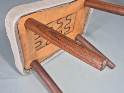 Vintage Mid Century Footstool Danish Cream Vinyl Teak Legs 1960s Retro EB12055