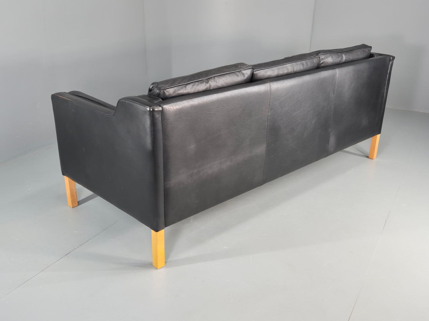 Vintage 3 Seater Sofa Danish Black Leather 1980s Retro MCM Quality EB12434