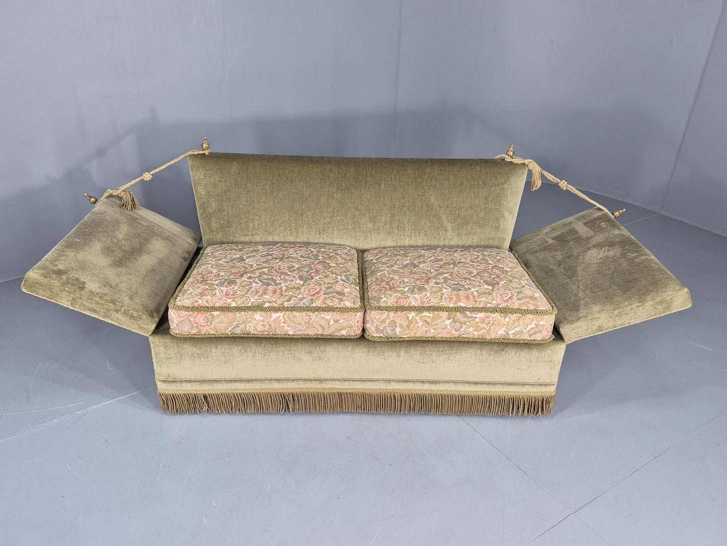 Vintage Danish Knole Sofa 2 Seater Green Velour Floral Cream Cushions EB12770
