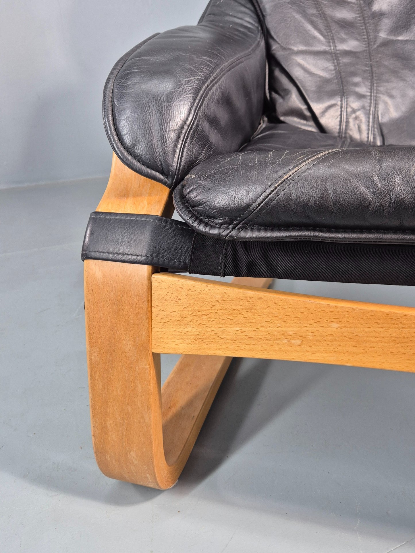 Vintage 1970s Leather Lounge Chair Bentwood Frame Danish Retro MCM EB08277